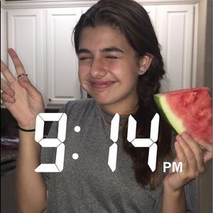 Meet your Posher, Victoria